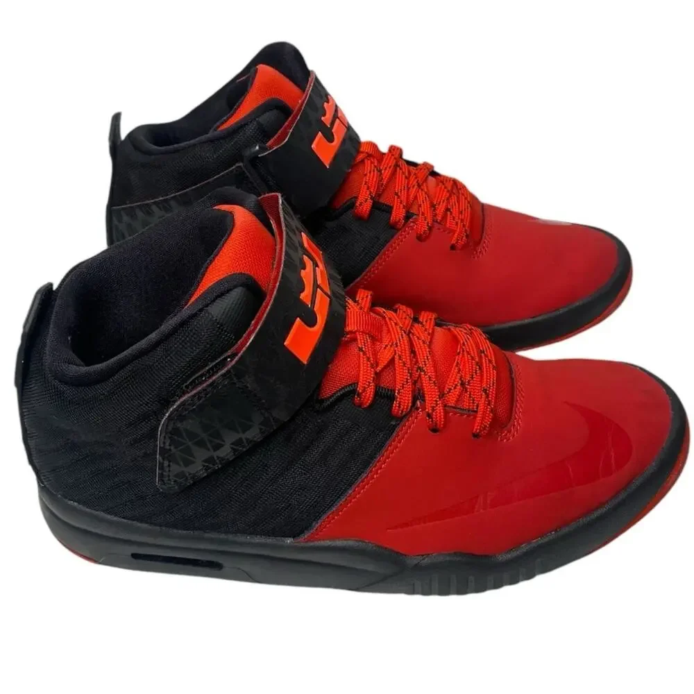 NIKE AIR LEBRON AKRONITE SNEAKERS SIZE 6.5 YOUTH